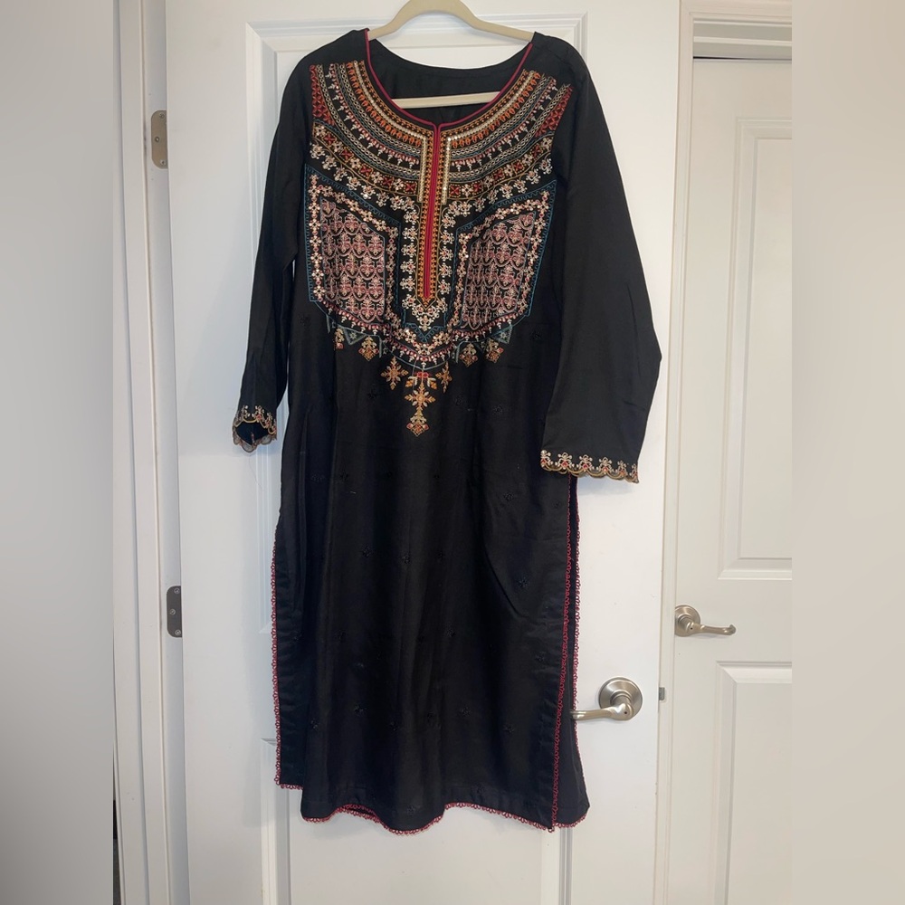pakistani embrodiered dress